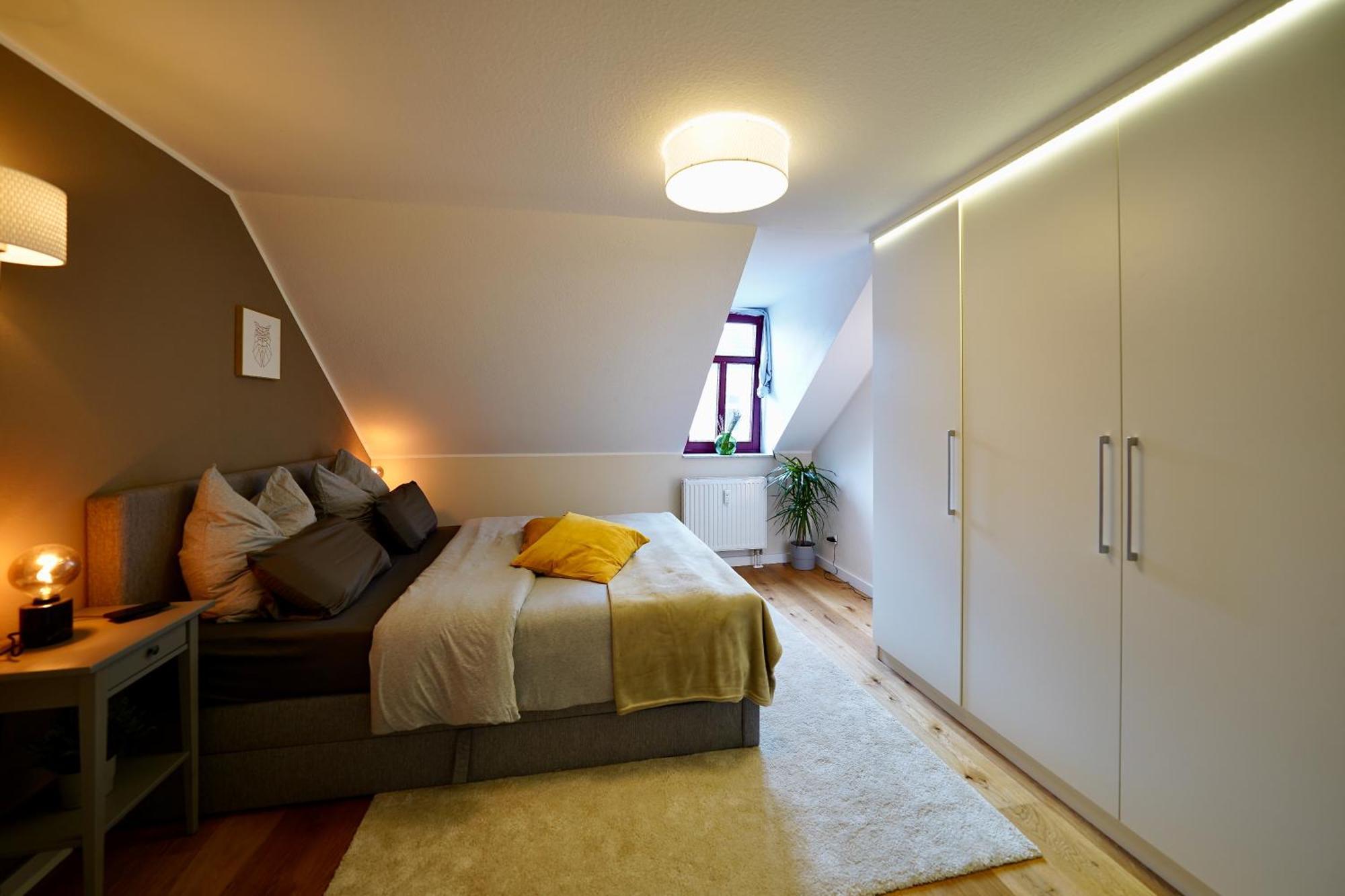 Edler Wohnraum Noble Stadtoase Mit Boxspringbett, Kaffeevollautomat & Parkplatz اتسوكو المظهر الخارجي الصورة
